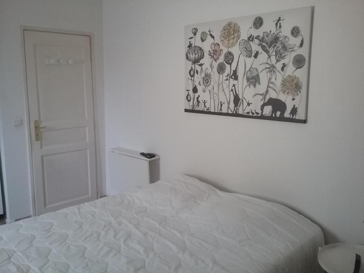 LʼIsle-sur-la-Sorgue Une Chambre En Ville المظهر الخارجي الصورة