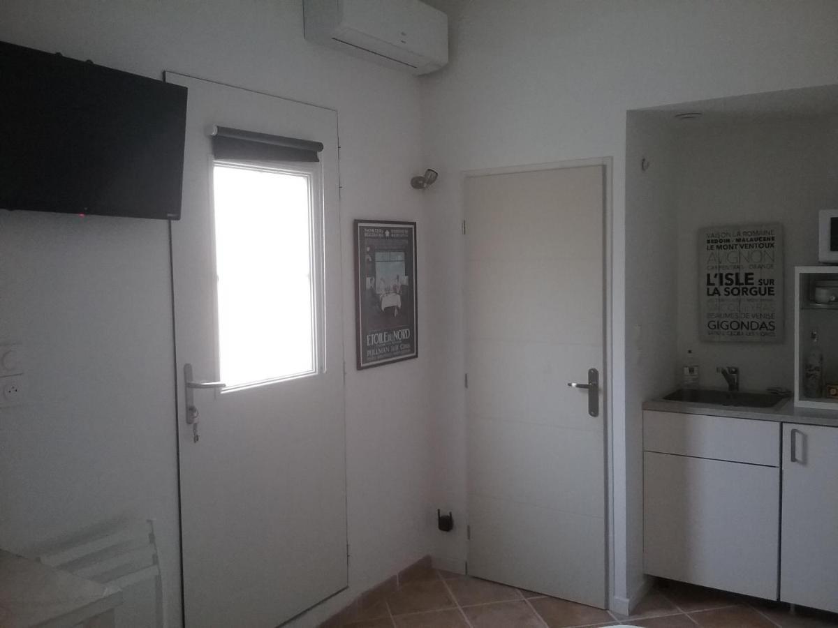 LʼIsle-sur-la-Sorgue Une Chambre En Ville المظهر الخارجي الصورة