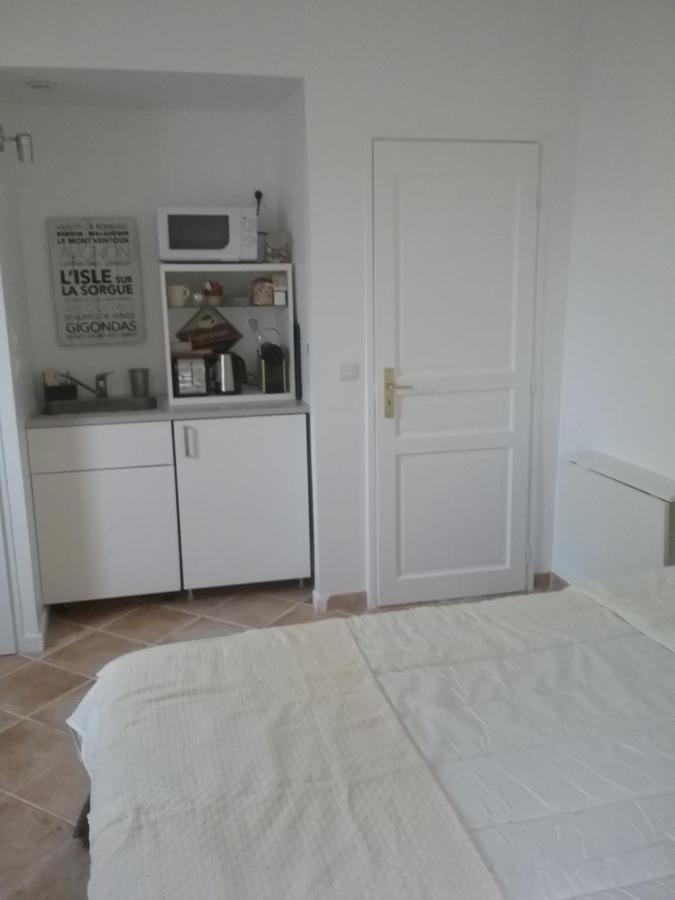 LʼIsle-sur-la-Sorgue Une Chambre En Ville المظهر الخارجي الصورة
