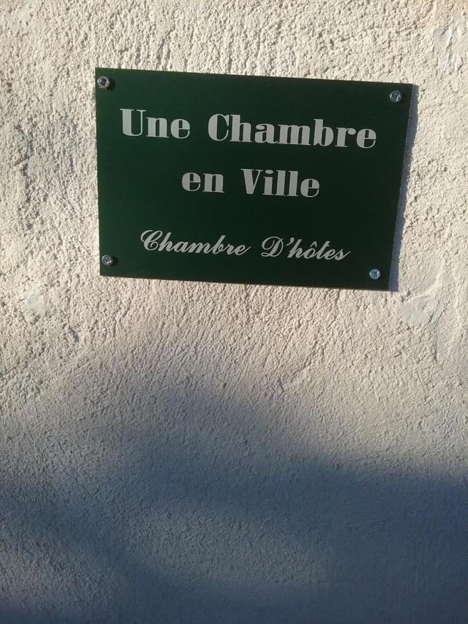 LʼIsle-sur-la-Sorgue Une Chambre En Ville المظهر الخارجي الصورة